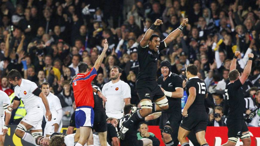 New Zealand celebrate beating France in 2011
